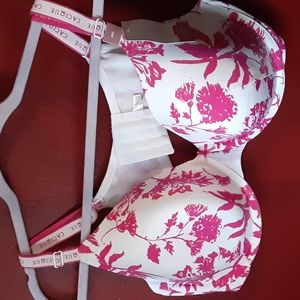 Lightly Lined T-Shirt Bra by Cacique